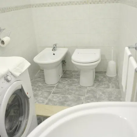 Charming 60 M² + Parking Reggio de Calabre